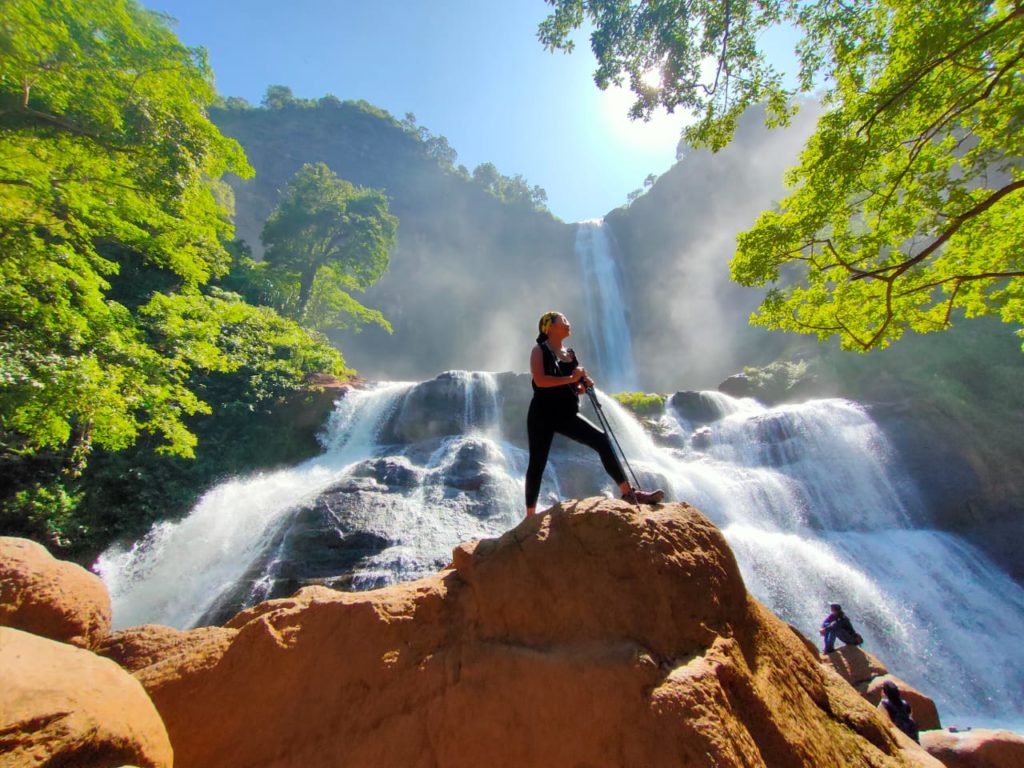 Trekking Waterfall | Ciletuh Hills Lodge & Cafe