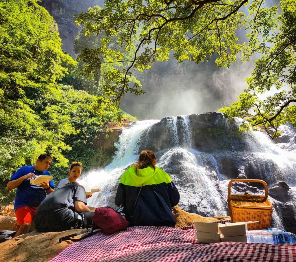 Trekking Waterfall | Ciletuh Hills Lodge & Cafe